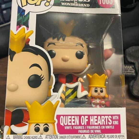 Alice in Wonderland 70th Anniversary Funko Pop! Queen of Hearts (w/ King) #1063 - Picture 9 of 9